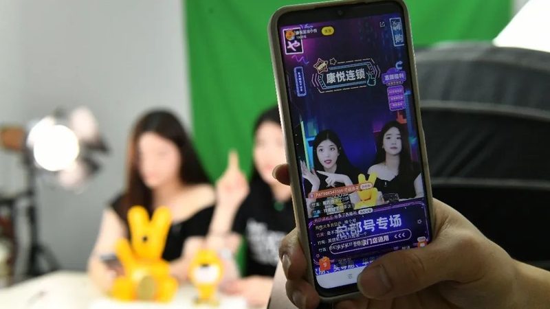 母婴护理定制套餐通常包括以下几个方面：